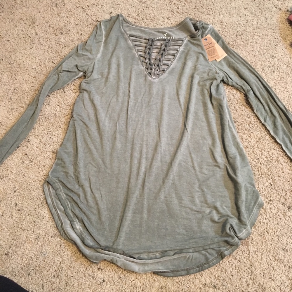 American Eagle long sleeve shirt